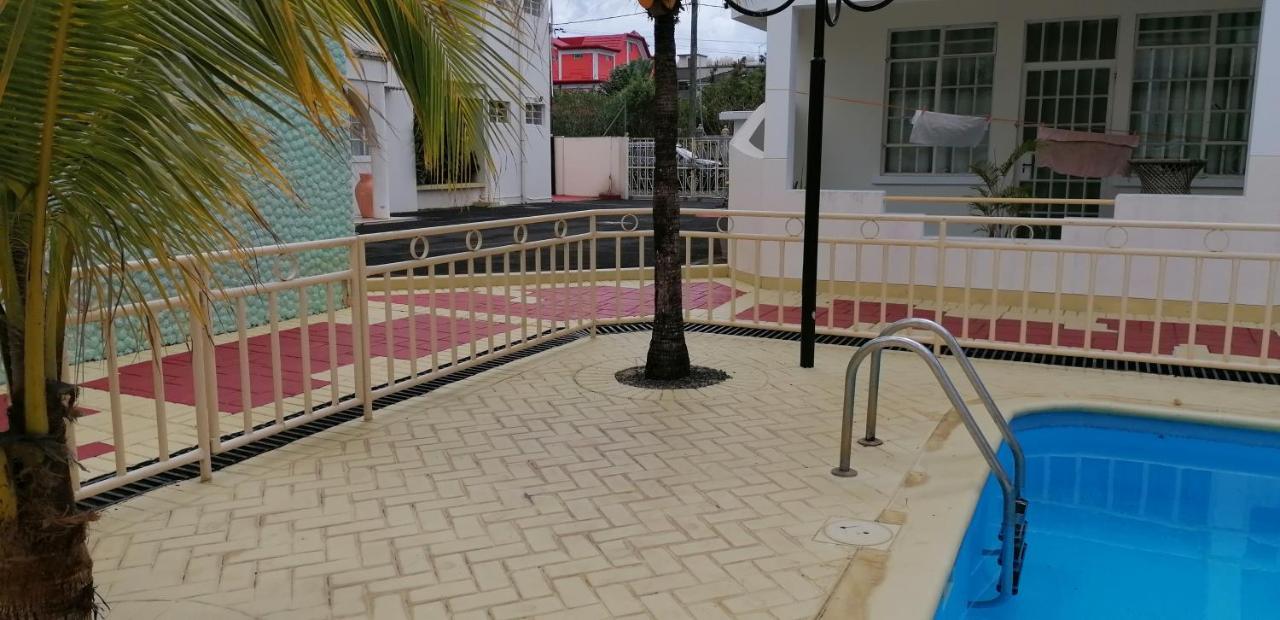 Les Camelias Ground Floor Apartment Flic-en-Flacq Екстериор снимка